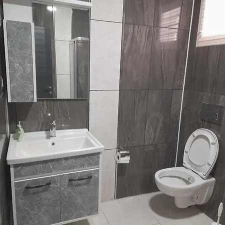 Hotel Kardelen *