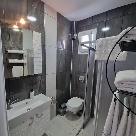 Hotel Kardelen *